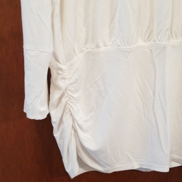 Top - Picture 2 of 3